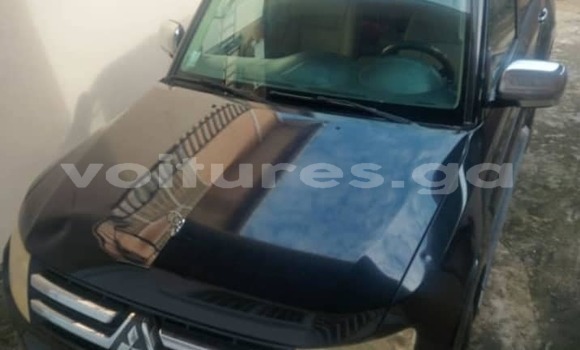 Acheter Occasion Voiture Mitsubishi Pajero Noir à Libreville, Estuaire Acheter Occasion Voiture Mitsubishi Pajero Noir à Libreville, Estuaire