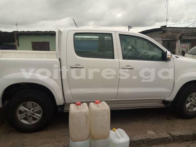 Big with watermark toyota hilux estuaire libreville 7863