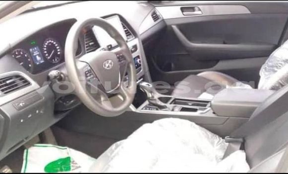 Acheter Occasion Voiture Hyundai Sonata Blanc à Libreville, Estuaire Acheter Occasion Voiture Hyundai Sonata Blanc à Libreville, Estuaire