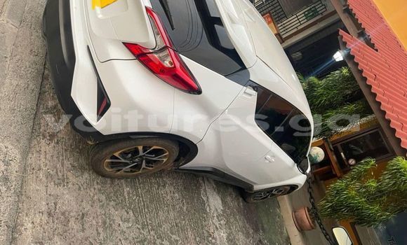 Acheter Occasion Voiture Toyota C-HR Blanc à Libreville, Estuaire Acheter Occasion Voiture Toyota C-HR Blanc à Libreville, Estuaire