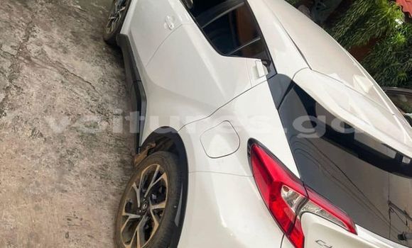 Acheter Occasion Voiture Toyota C-HR Blanc à Libreville, Estuaire Acheter Occasion Voiture Toyota C-HR Blanc à Libreville, Estuaire