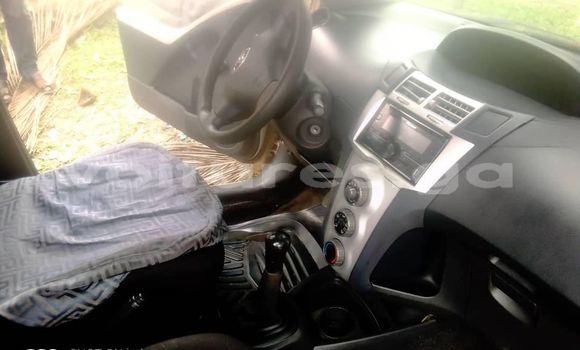 Acheter Occasion Voiture Toyota Yaris Beige à Libreville, Estuaire Acheter Occasion Voiture Toyota Yaris Beige à Libreville, Estuaire