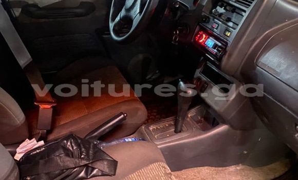 Acheter Occasion Voiture Toyota RAV4 Rouge à Libreville, Estuaire Acheter Occasion Voiture Toyota RAV4 Rouge à Libreville, Estuaire