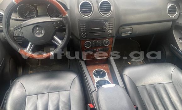 Acheter Occasion Voiture Mercedes-Benz ML–Class Bleu à Libreville, Estuaire Acheter Occasion Voiture Mercedes-Benz ML–Class Bleu à Libreville, Estuaire