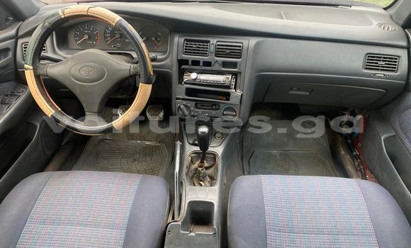 Sayi Na hannu Toyota Carina Red Mota in Libreville a estuary Sayi Na hannu Toyota Carina Red Mota in Libreville a estuary