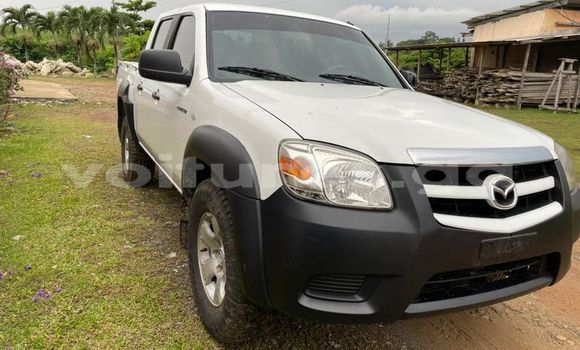 Acheter Occasion Voiture Mazda BT-50 Blanc à Libreville, Estuaire