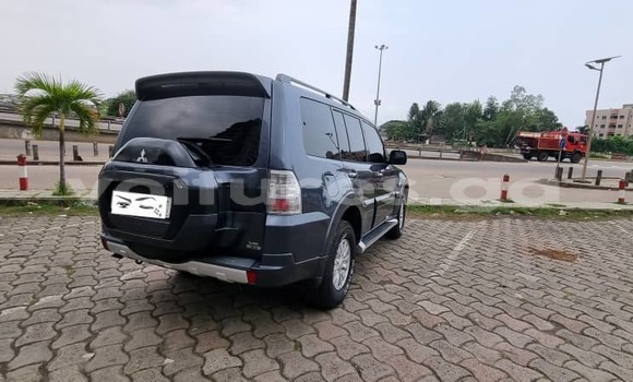 Sayi Imported Mitsubishi Pajero Azurfa Mota in Libreville a estuary Sayi Imported Mitsubishi Pajero Azurfa Mota in Libreville a estuary