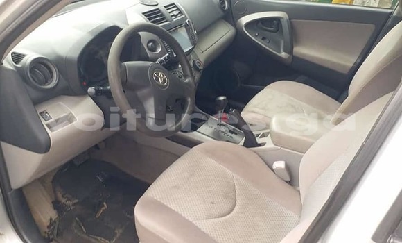 Acheter Occasion Voiture Toyota RAV4 Gris à Libreville, Estuaire Acheter Occasion Voiture Toyota RAV4 Gris à Libreville, Estuaire