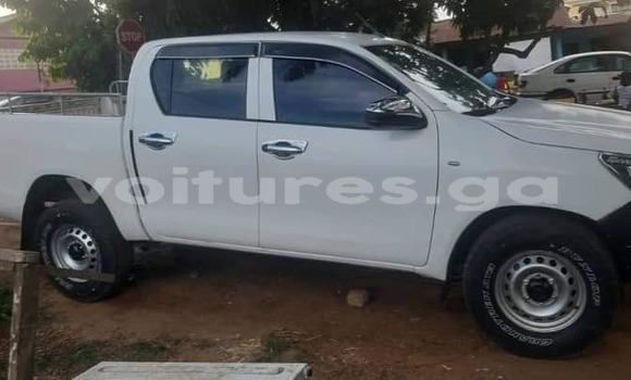 Acheter Occasion Voiture Toyota Hilux Blanc à Port–Gentil, Ogooué-Maritime Acheter Occasion Voiture Toyota Hilux Blanc à Port–Gentil, Ogooué-Maritime
