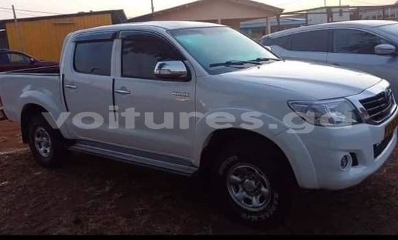 Acheter Occasion Voiture Toyota Hilux Blanc à Port–Gentil, Ogooué-Maritime Acheter Occasion Voiture Toyota Hilux Blanc à Port–Gentil, Ogooué-Maritime