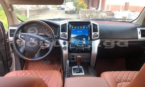 Acheter Occasion Voiture Toyota Land Cruiser Marron à Port–Gentil, Ogooué-Maritime Acheter Occasion Voiture Toyota Land Cruiser Marron à Port–Gentil, Ogooué-Maritime