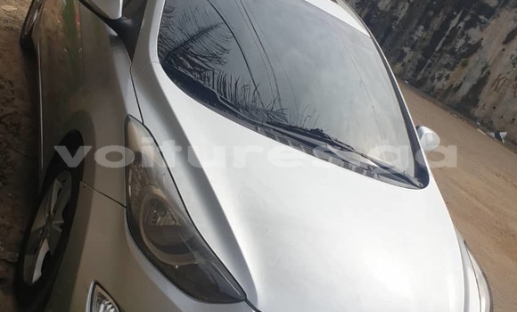 Acheter Occasion Voiture Hyundai Elantra Blanc à Libreville, Estuaire