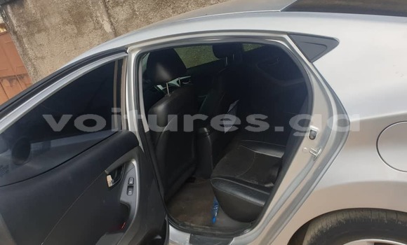 Buy Used Hyundai Elantra White Car in Libreville in Estuary Buy Used Hyundai Elantra White Car in Libreville in Estuary