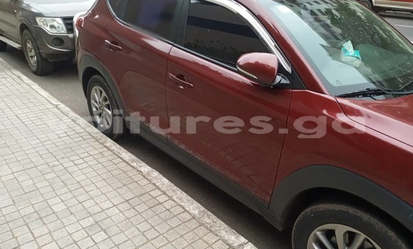Sayi Imported Hyundai Tucson Red Mota in Libreville a estuary Sayi Imported Hyundai Tucson Red Mota in Libreville a estuary
