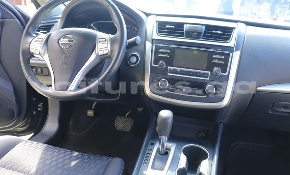 Sayi Imported Nissan Altima Black Mota in Libreville a estuary Sayi Imported Nissan Altima Black Mota in Libreville a estuary