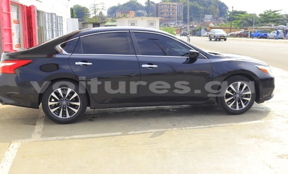 Sayi Imported Nissan Altima Black Mota in Libreville a estuary Sayi Imported Nissan Altima Black Mota in Libreville a estuary