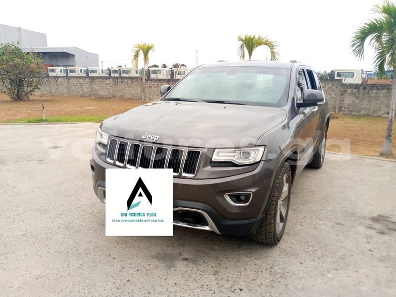 Big with watermark jeep grand cherokee estuaire libreville 7935