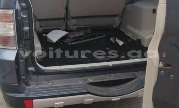 Acheter Occasion Voiture Mitsubishi Pajero Noir à Libreville, Estuaire Acheter Occasion Voiture Mitsubishi Pajero Noir à Libreville, Estuaire