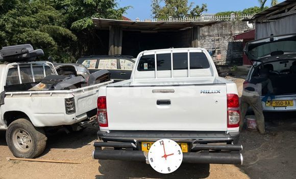 Acheter Occasion Voiture Toyota Hilux Blanc à Libreville, Estuaire Acheter Occasion Voiture Toyota Hilux Blanc à Libreville, Estuaire