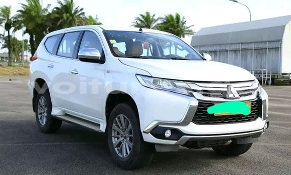 Acheter Occasion Voiture Mitsubishi Montero Sport Blanc à Libreville, Estuaire Acheter Occasion Voiture Mitsubishi Montero Sport Blanc à Libreville, Estuaire