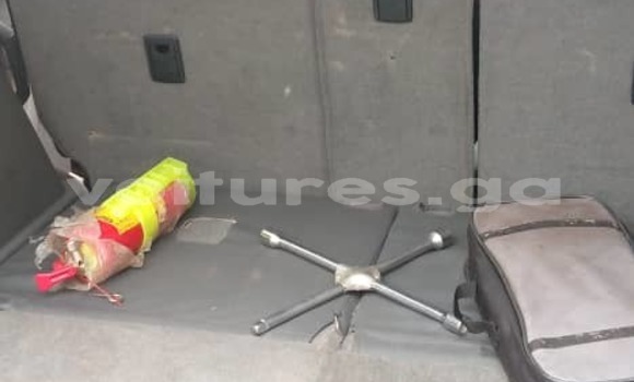 Acheter Occasion Voiture Toyota Land Cruiser Rouge à Libreville, Estuaire Acheter Occasion Voiture Toyota Land Cruiser Rouge à Libreville, Estuaire