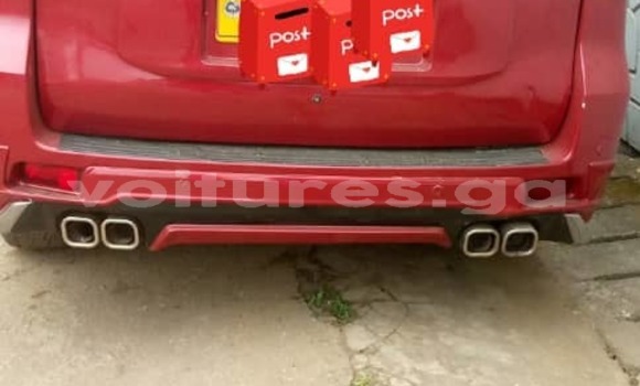 Acheter Occasion Voiture Toyota Land Cruiser Rouge à Libreville, Estuaire Acheter Occasion Voiture Toyota Land Cruiser Rouge à Libreville, Estuaire