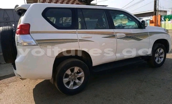 Acheter Occasion Voiture Toyota Prado Blanc à Libreville, Estuaire Acheter Occasion Voiture Toyota Prado Blanc à Libreville, Estuaire