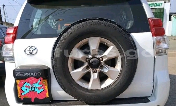 Acheter Occasion Voiture Toyota Prado Blanc à Libreville, Estuaire Acheter Occasion Voiture Toyota Prado Blanc à Libreville, Estuaire