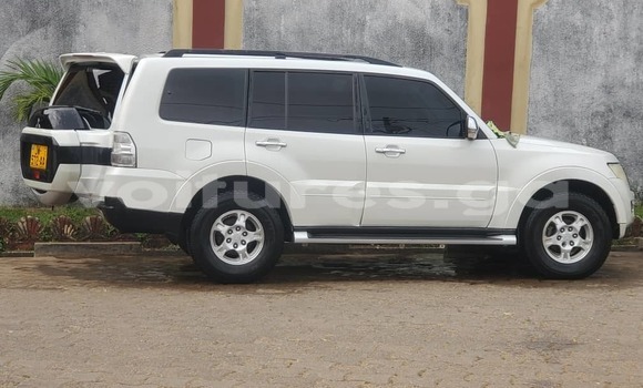 Acheter Occasion Voiture Mitsubishi Pajero Blanc à Libreville, Estuaire Acheter Occasion Voiture Mitsubishi Pajero Blanc à Libreville, Estuaire