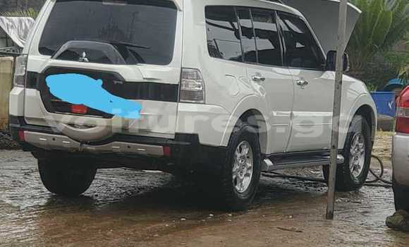 Acheter Occasion Voiture Mitsubishi Pajero Blanc à Libreville, Estuaire Acheter Occasion Voiture Mitsubishi Pajero Blanc à Libreville, Estuaire