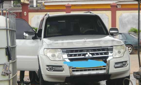 Acheter Occasion Voiture Mitsubishi Pajero Blanc à Libreville, Estuaire Acheter Occasion Voiture Mitsubishi Pajero Blanc à Libreville, Estuaire
