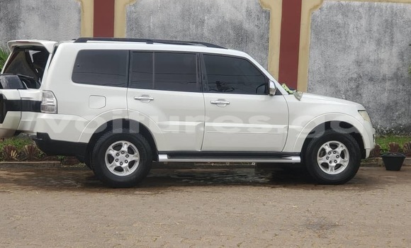 Acheter Occasion Voiture Mitsubishi Pajero Blanc à Libreville, Estuaire Acheter Occasion Voiture Mitsubishi Pajero Blanc à Libreville, Estuaire