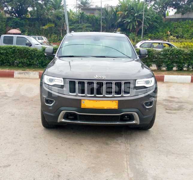 Big with watermark jeep grand cherokee estuaire libreville 7951