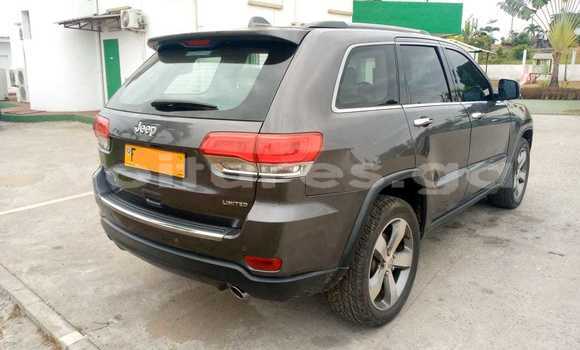 Acheter Occasion Voiture Jeep Grand Cherokee Gris à Libreville, Estuaire Acheter Occasion Voiture Jeep Grand Cherokee Gris à Libreville, Estuaire
