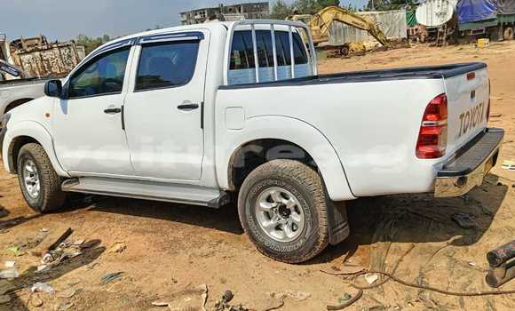 Acheter Occasion Voiture Toyota Hilux Blanc à Libreville, Estuaire Acheter Occasion Voiture Toyota Hilux Blanc à Libreville, Estuaire