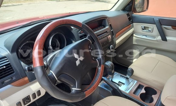 Acheter Occasion Voiture Mitsubishi Pajero Rouge à Libreville, Estuaire Acheter Occasion Voiture Mitsubishi Pajero Rouge à Libreville, Estuaire