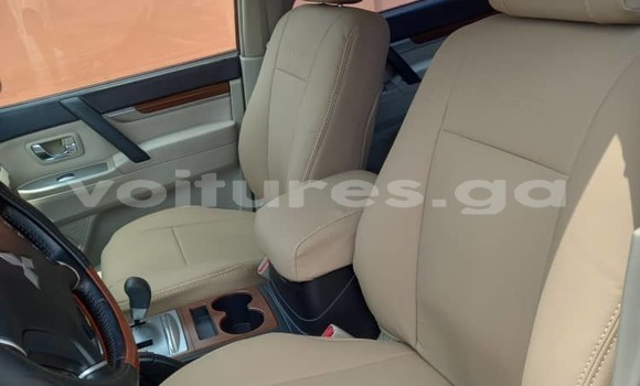 Acheter Occasion Voiture Mitsubishi Pajero Rouge à Libreville, Estuaire Acheter Occasion Voiture Mitsubishi Pajero Rouge à Libreville, Estuaire