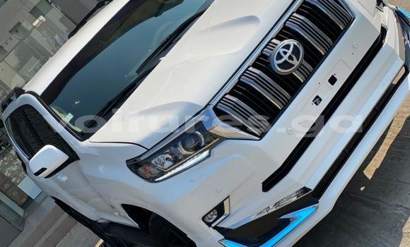 Acheter Occasion Voiture Toyota Land Cruiser Prado Blanc à Libreville, Estuaire Acheter Occasion Voiture Toyota Land Cruiser Prado Blanc à Libreville, Estuaire