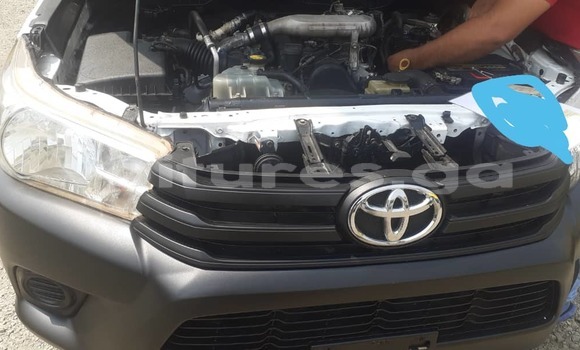Acheter Occasion Voiture Toyota Hilux Blanc à Libreville, Estuaire Acheter Occasion Voiture Toyota Hilux Blanc à Libreville, Estuaire
