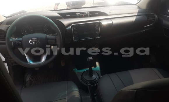 Acheter Occasion Voiture Toyota Hilux Blanc à Libreville, Estuaire Acheter Occasion Voiture Toyota Hilux Blanc à Libreville, Estuaire