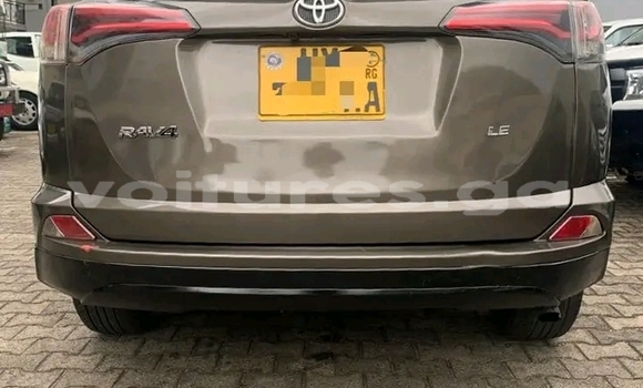 Acheter Occasion Voiture Toyota RAV4 Marron à Libreville, Estuaire Acheter Occasion Voiture Toyota RAV4 Marron à Libreville, Estuaire