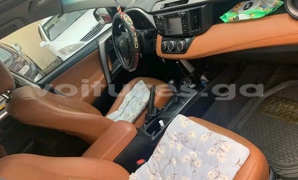 Acheter Occasion Voiture Toyota RAV4 Marron à Libreville, Estuaire Acheter Occasion Voiture Toyota RAV4 Marron à Libreville, Estuaire