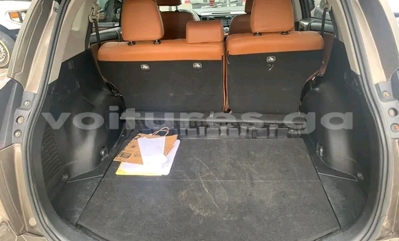 Acheter Occasion Voiture Toyota RAV4 Marron à Libreville, Estuaire Acheter Occasion Voiture Toyota RAV4 Marron à Libreville, Estuaire