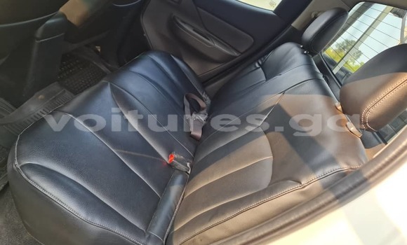 Acheter Occasion Voiture Mitsubishi L200 Blanc à Libreville, Estuaire Acheter Occasion Voiture Mitsubishi L200 Blanc à Libreville, Estuaire