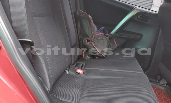 Acheter Occasion Voiture Toyota RAV4 Rouge à Libreville, Estuaire Acheter Occasion Voiture Toyota RAV4 Rouge à Libreville, Estuaire
