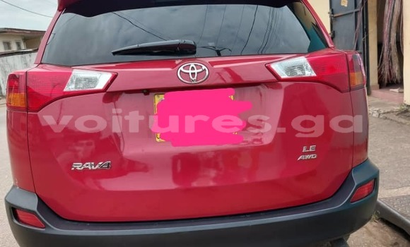 Acheter Occasion Voiture Toyota RAV4 Rouge à Libreville, Estuaire Acheter Occasion Voiture Toyota RAV4 Rouge à Libreville, Estuaire