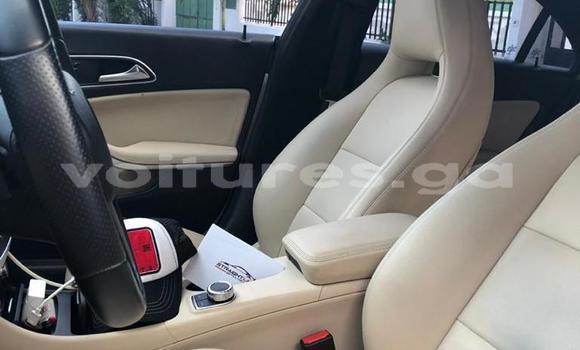 Acheter Occasion Voiture Mercedes-Benz CLA-klasse AMG Blanc à Libreville, Estuaire Acheter Occasion Voiture Mercedes-Benz CLA-klasse AMG Blanc à Libreville, Estuaire