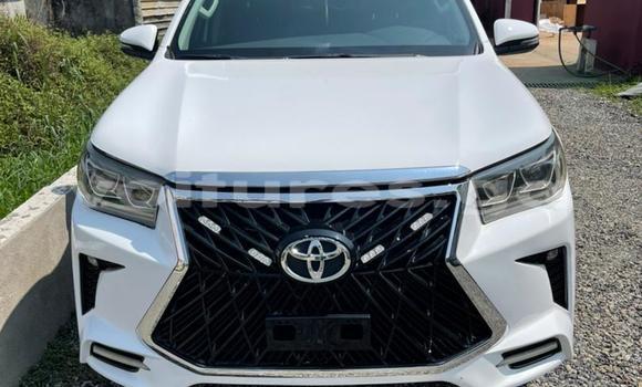 Acheter Occasion Voiture Toyota Hilux Blanc à Libreville, Estuaire Acheter Occasion Voiture Toyota Hilux Blanc à Libreville, Estuaire