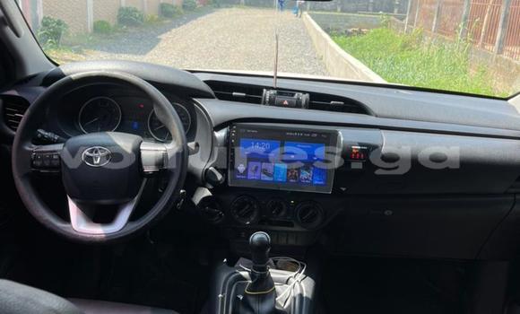 Acheter Occasion Voiture Toyota Hilux Blanc à Libreville, Estuaire Acheter Occasion Voiture Toyota Hilux Blanc à Libreville, Estuaire