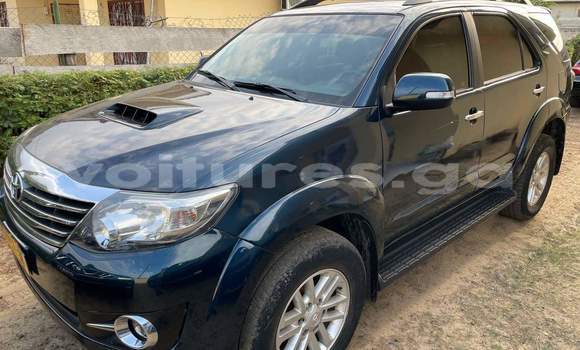 Acheter Occasion Voiture Toyota Fortuner Vert à Libreville, Estuaire
